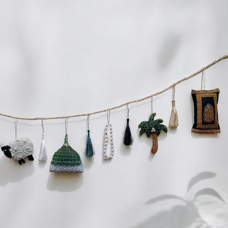 “Rituals” Embellished garland