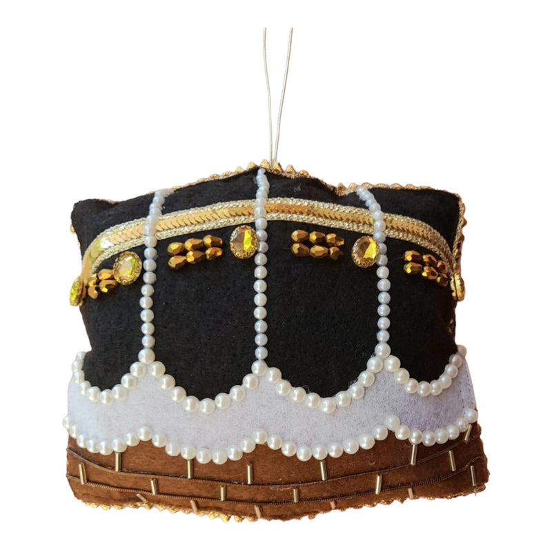 “Rituals” Embellished garland