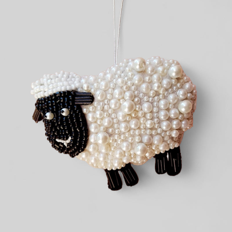 “Rituals” Embellished garland